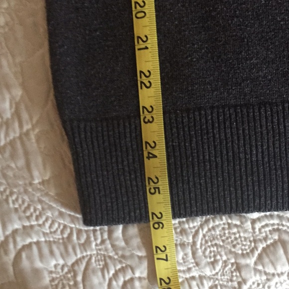 WHBM Sweater✨ - Picture 8 of 8